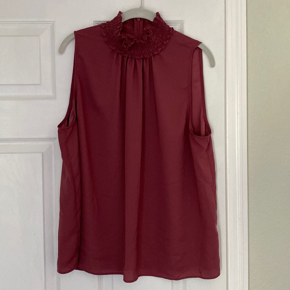 Ann Taylor maroon shell top XL
